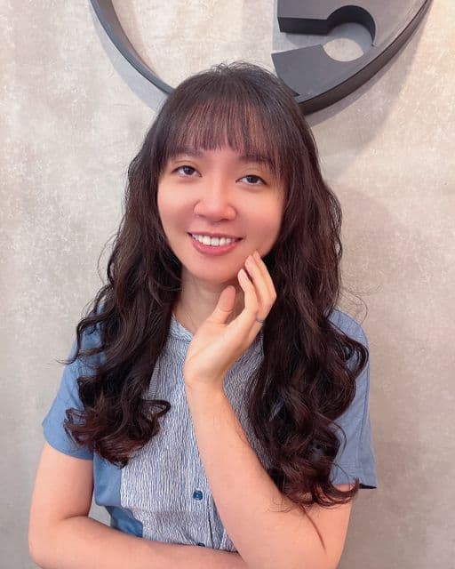 女生長髮、短瀏海、女生燙髮