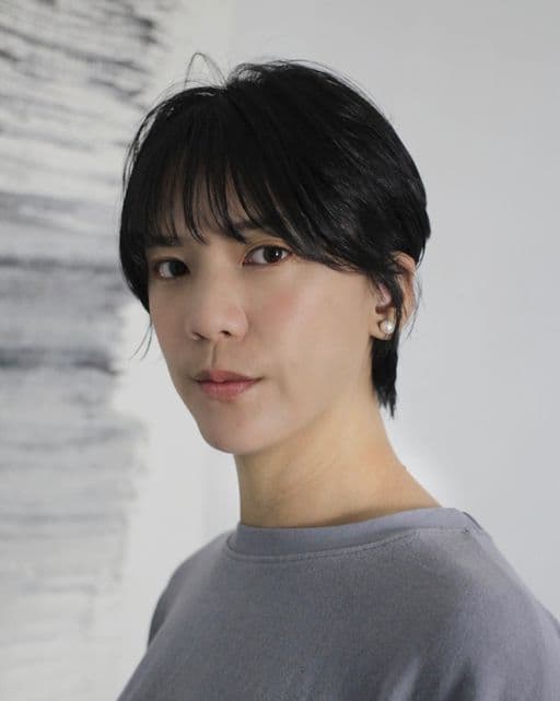 女生短髮、長臉、女生極短髮