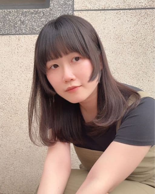 女生長髮、短瀏海、女生燙髮