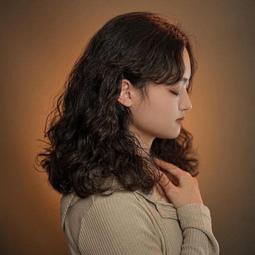 女生長髮、長瀏海、女生燙髮
