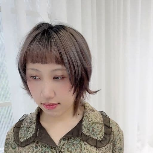 女生短髮、短瀏海、電棒造型
