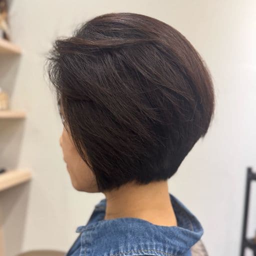 女生短髮、長瀏海、圓臉