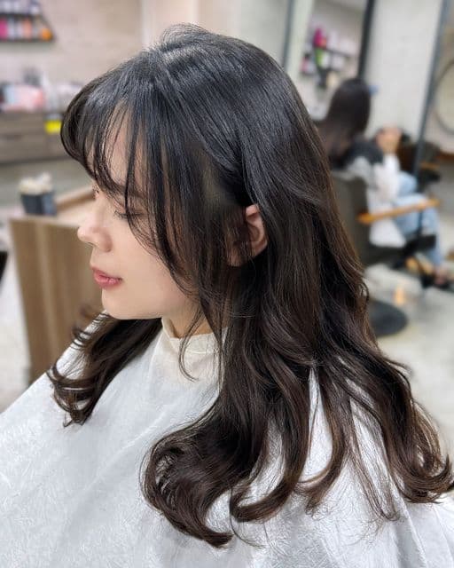 女生長髮、短瀏海、女生燙髮
