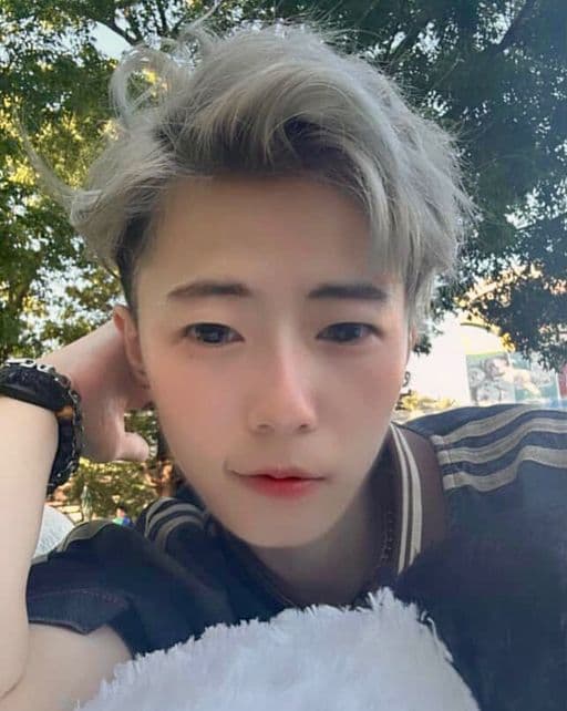 男生短髮、男生染髮、漂色