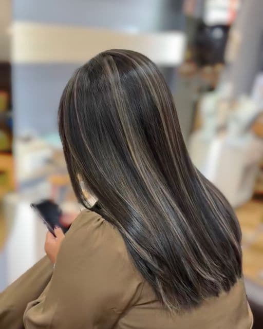 女生長髮、女生染髮、漂色