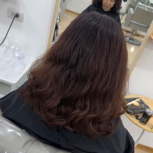 女生中長髮、女生燙髮、溫塑燙