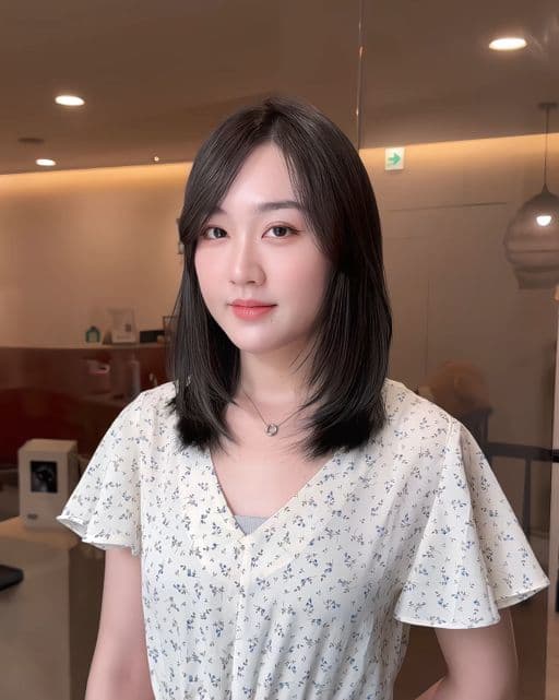 女生中長髮、層次髮型、羽毛層次剪