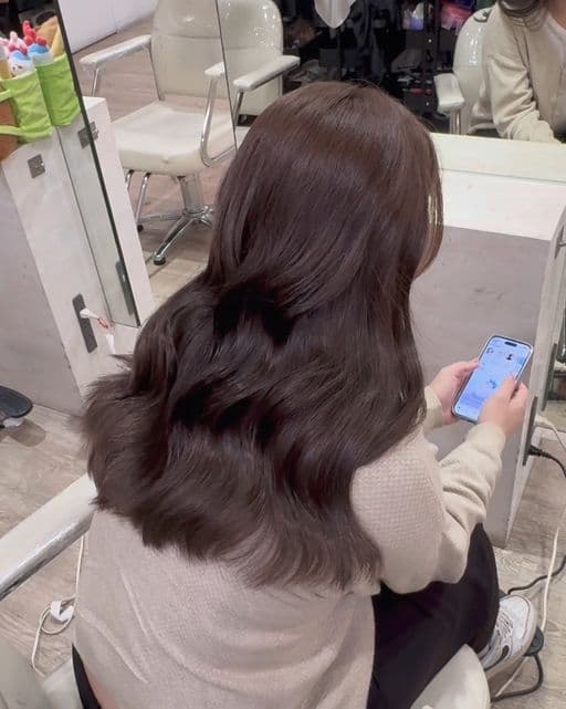 女生長髮、女生染髮、不用漂髮