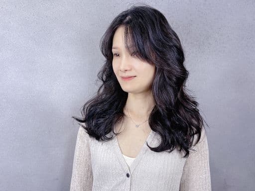 女生長髮、女生燙髮、溫塑燙