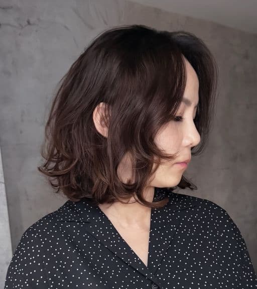 女生中長髮、長瀏海、女生燙髮