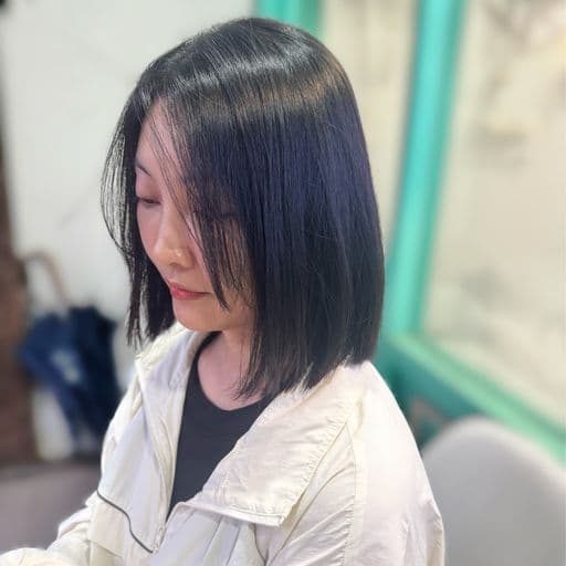 女生中長髮、長瀏海、女生染髮