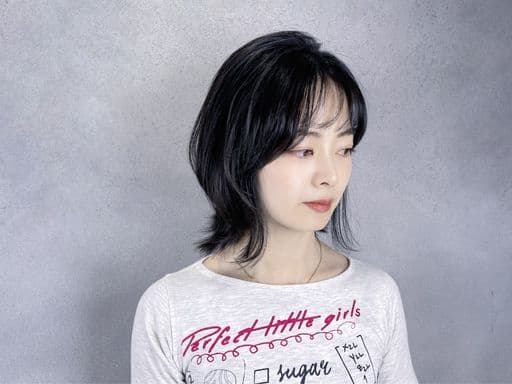 女生短髮、隨性自然、新竹設計師