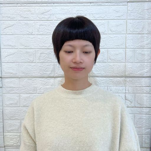 女生短髮、短瀏海、女生染髮