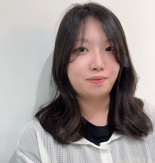 女生長髮、長瀏海、電棒造型