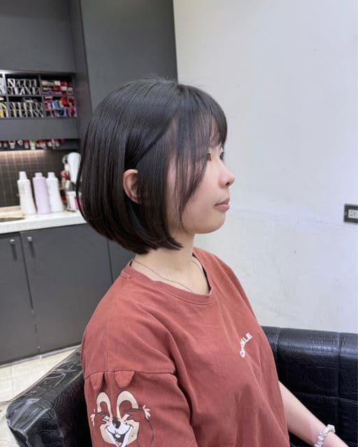 女生短髮、短瀏海、低層次剪裁