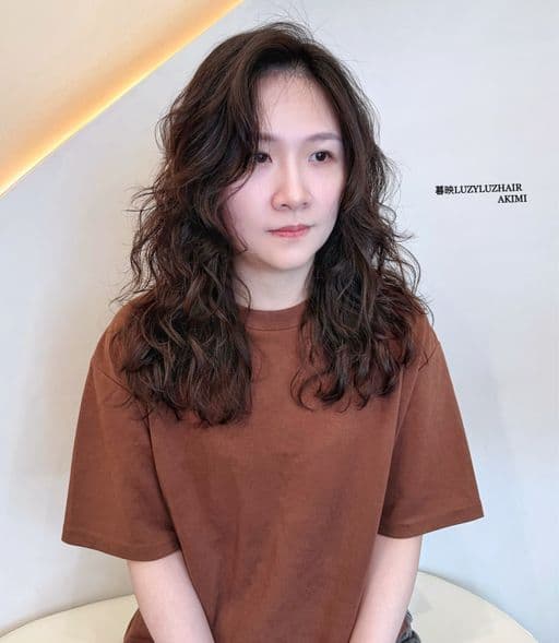 女生長髮、長瀏海、女生燙髮