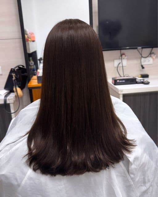 女生長髮、短瀏海、女生染髮