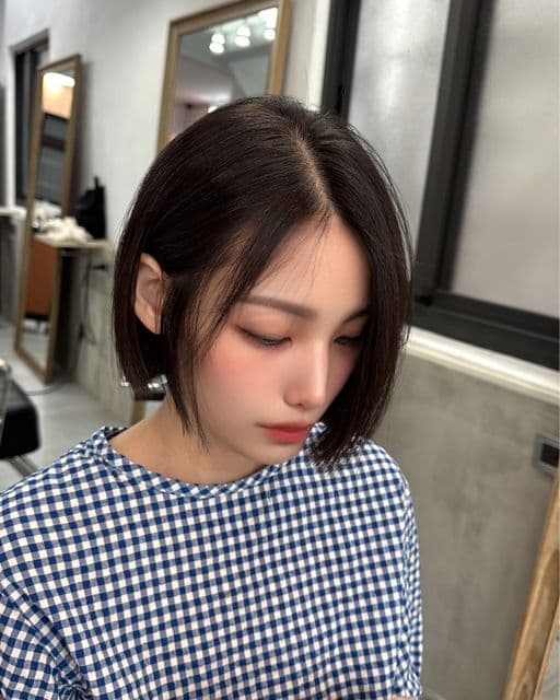 女生短髮、長瀏海、鵝蛋臉