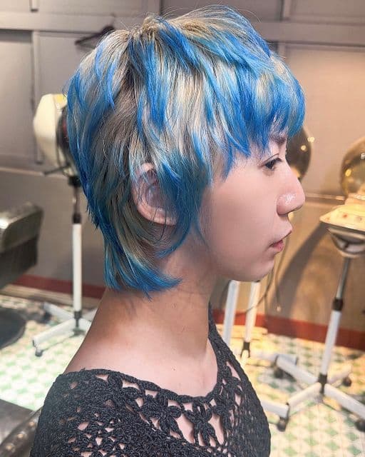 女生短髮、女生染髮、漂色