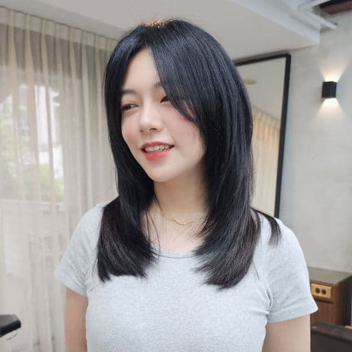 女生直髮層次、女生長髮、長瀏海