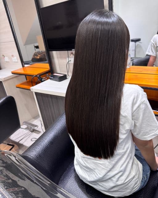 女生長髮、短瀏海、女生燙髮