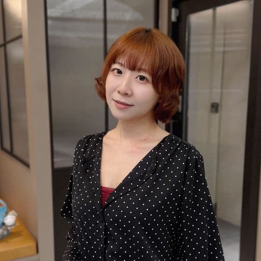 女生短髮、短瀏海、女生染髮