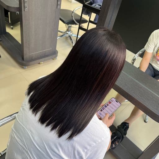 女生中長髮、長瀏海、女生染髮