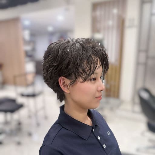 女生短髮、短瀏海、女生燙髮