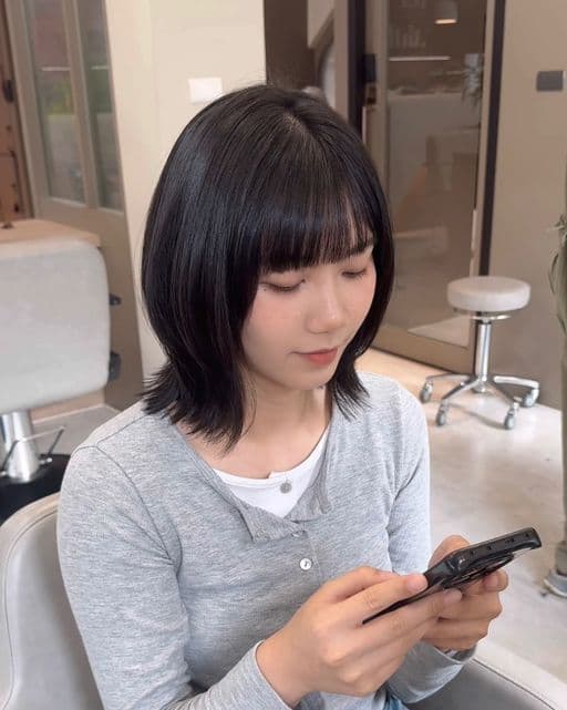 女生中長髮、短瀏海、中長髮