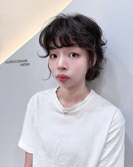 女生短髮、短瀏海、女生燙髮