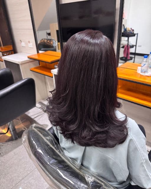 女生長髮、短瀏海、女生染髮