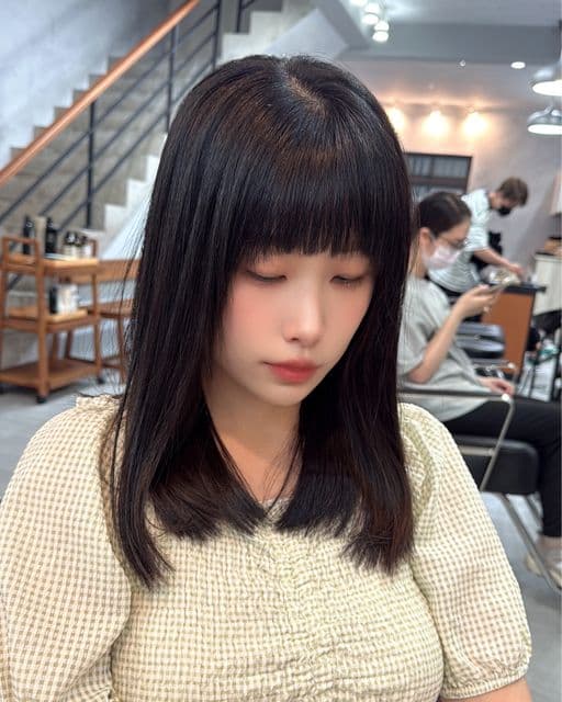 女生長髮、短瀏海、女生燙髮