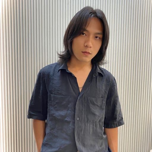 男生中長髮、長瀏海、男生燙髮