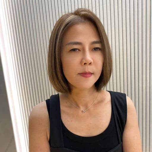 女生中長髮、長瀏海、女生染髮