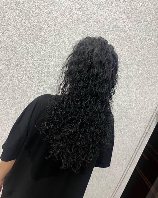 女生長髮、長瀏海、女生燙髮