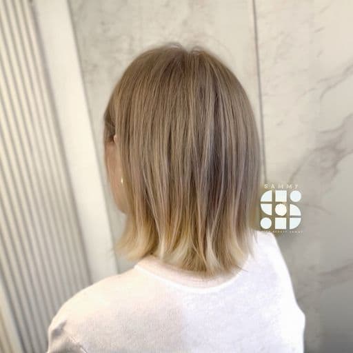 女生中長髮、短瀏海、鵝蛋臉