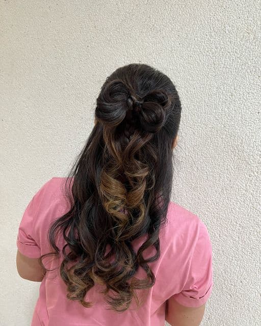 女生長髮、長瀏海、電棒造型