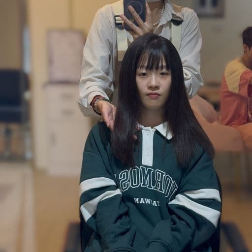 女生長髮、短瀏海、女生燙髮