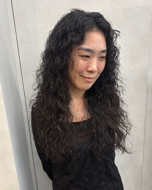 女生長髮、長瀏海、女生燙髮