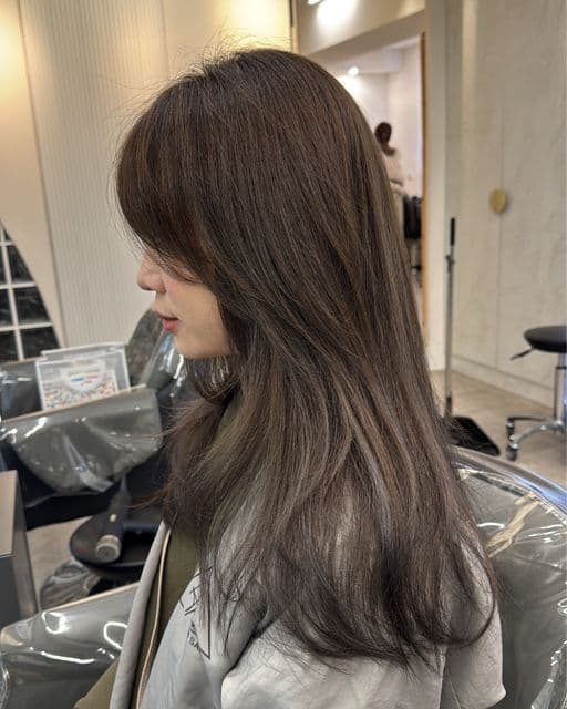 女生長髮、女生染髮、不用漂髮