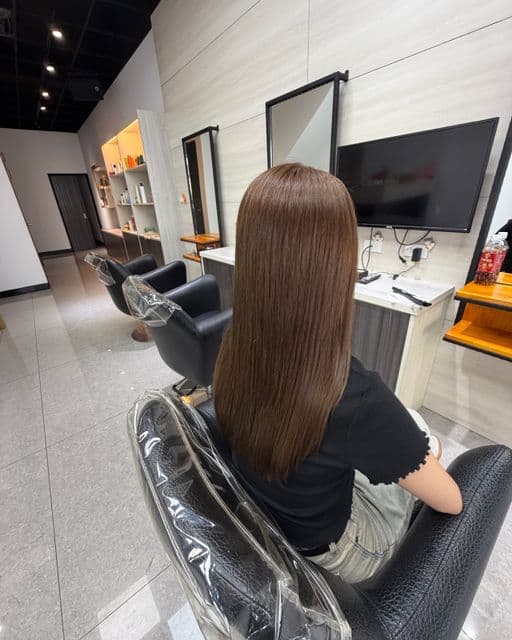 女生長髮、長瀏海、女生染髮