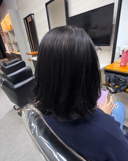 女生中長髮、長瀏海、女生染髮