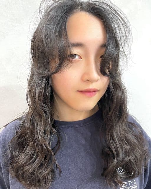 女生長髮、長瀏海、女生燙髮