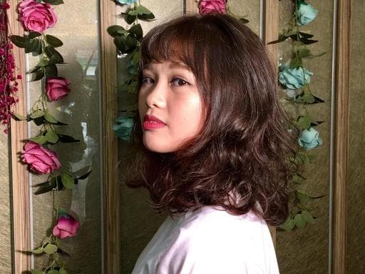 女生眉上瀏海、女生中長髮、日系