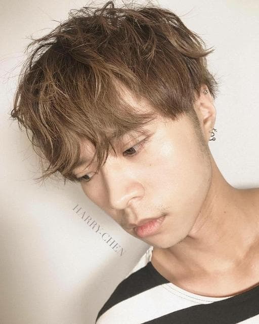 男生短髮、男生染髮、蜂蜜奶茶色