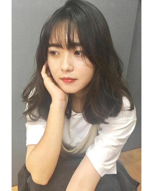 女生中長髮、浪漫大卷、線條感