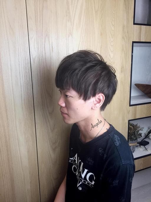 男生短髮、男生Undercut、棕色系