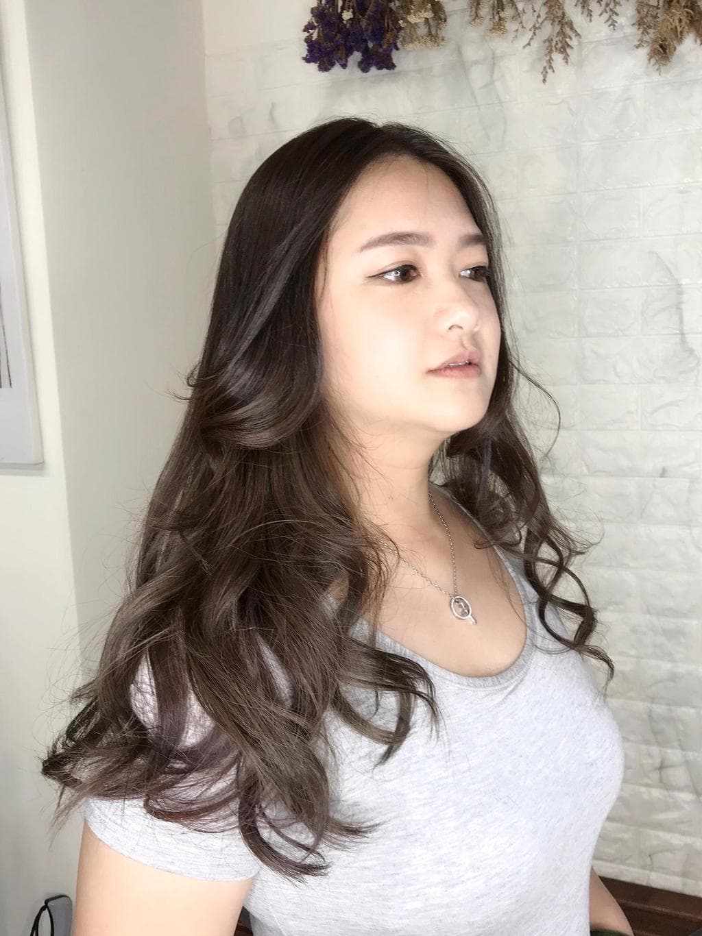 酪梨綠色