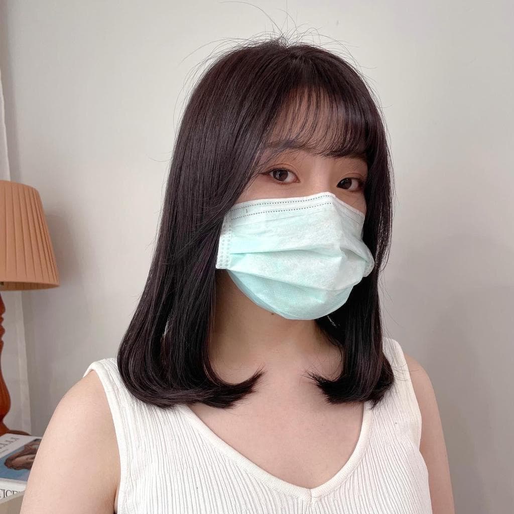 深棕色