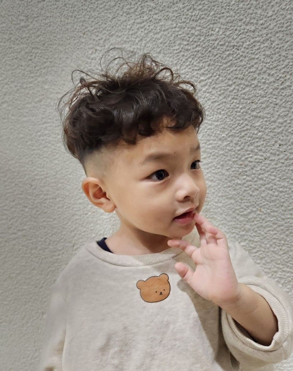 小男孩
